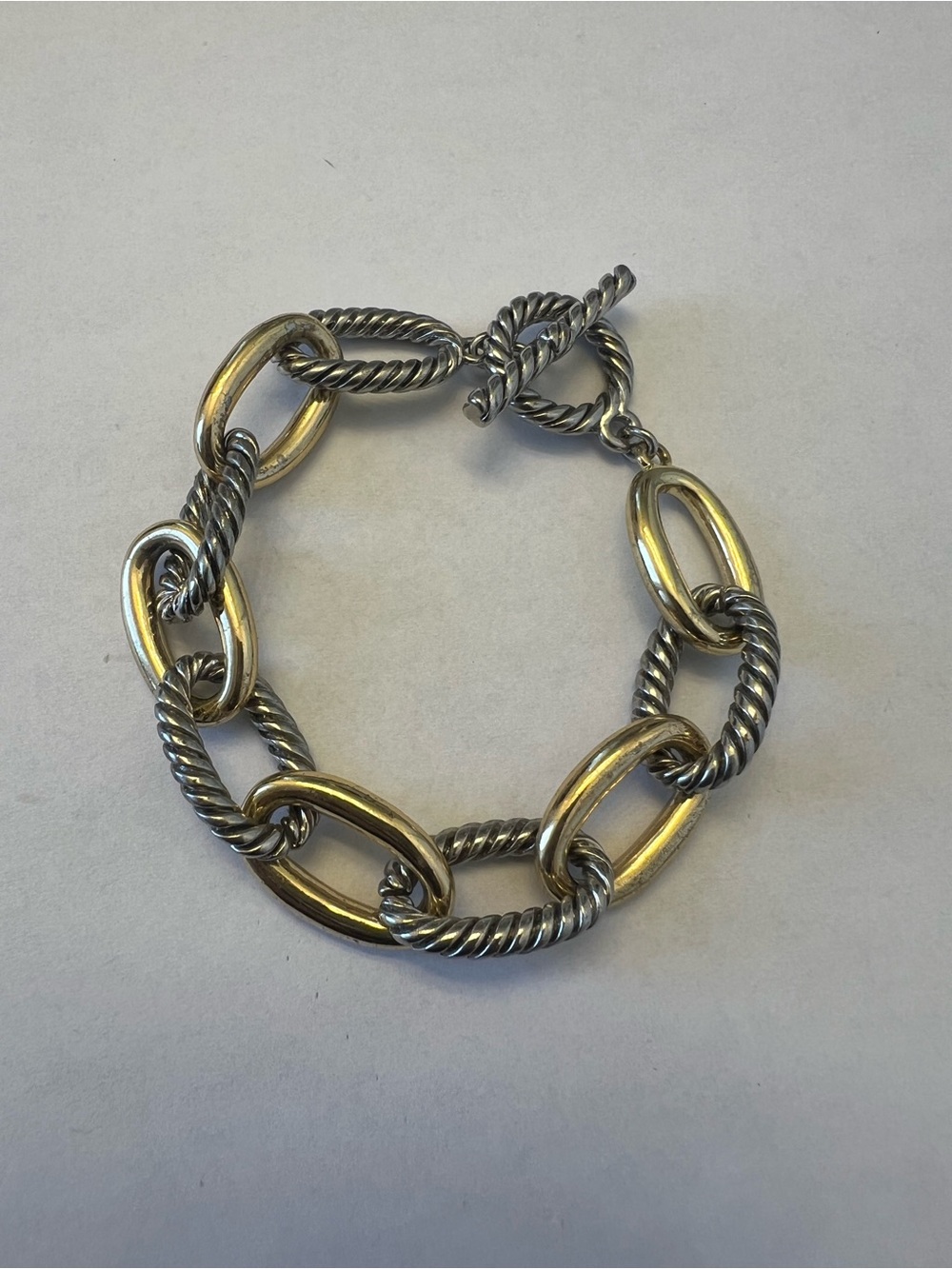 Two-Tone Oval Link Bracelet in Gold and Silver